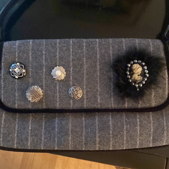 Vintage Handbag Gray Tweed Hand Crafted Buttons Cameo Pin Antique - Picture 8 of 14